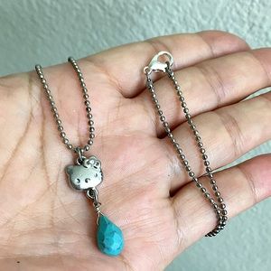 🖤’05 Hello kitty pendant necklace with turquoise charm